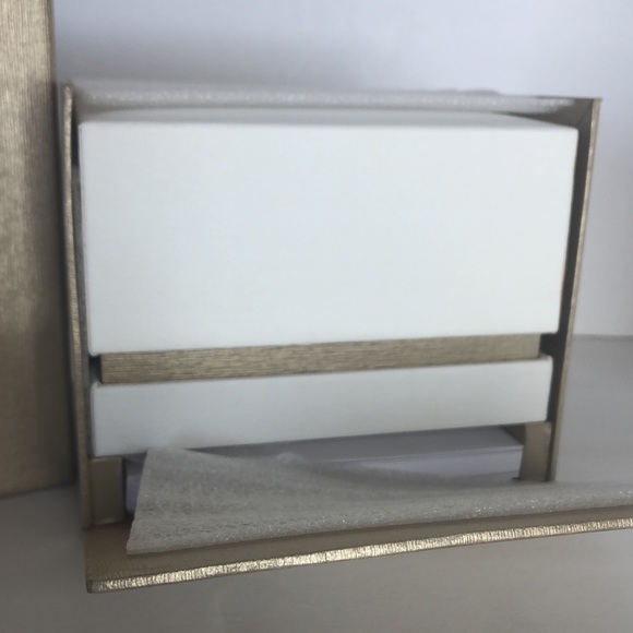 VERSACE Icon Rose Dial Ladies Watch - Picture 10 of 12